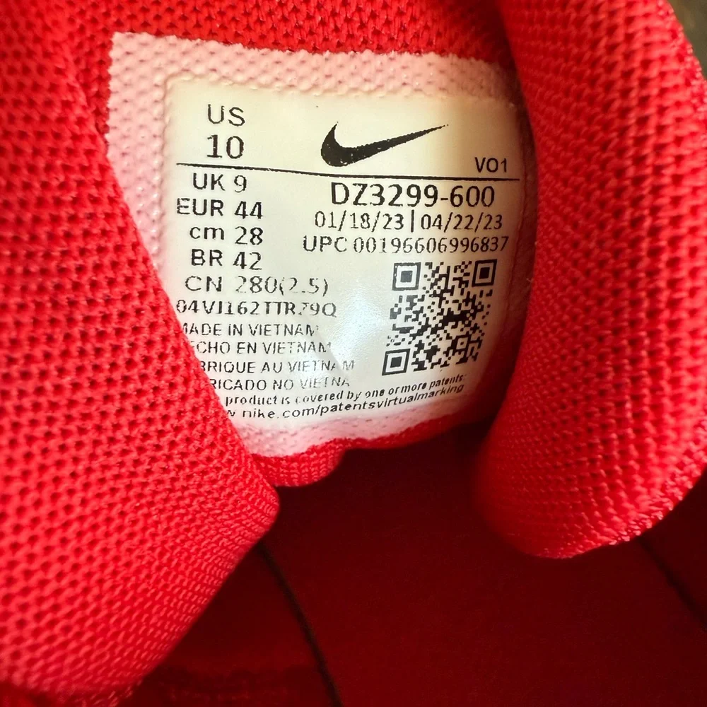 Nike Mens Basketball shoes Red with White Accents - Picture 5 of 6
